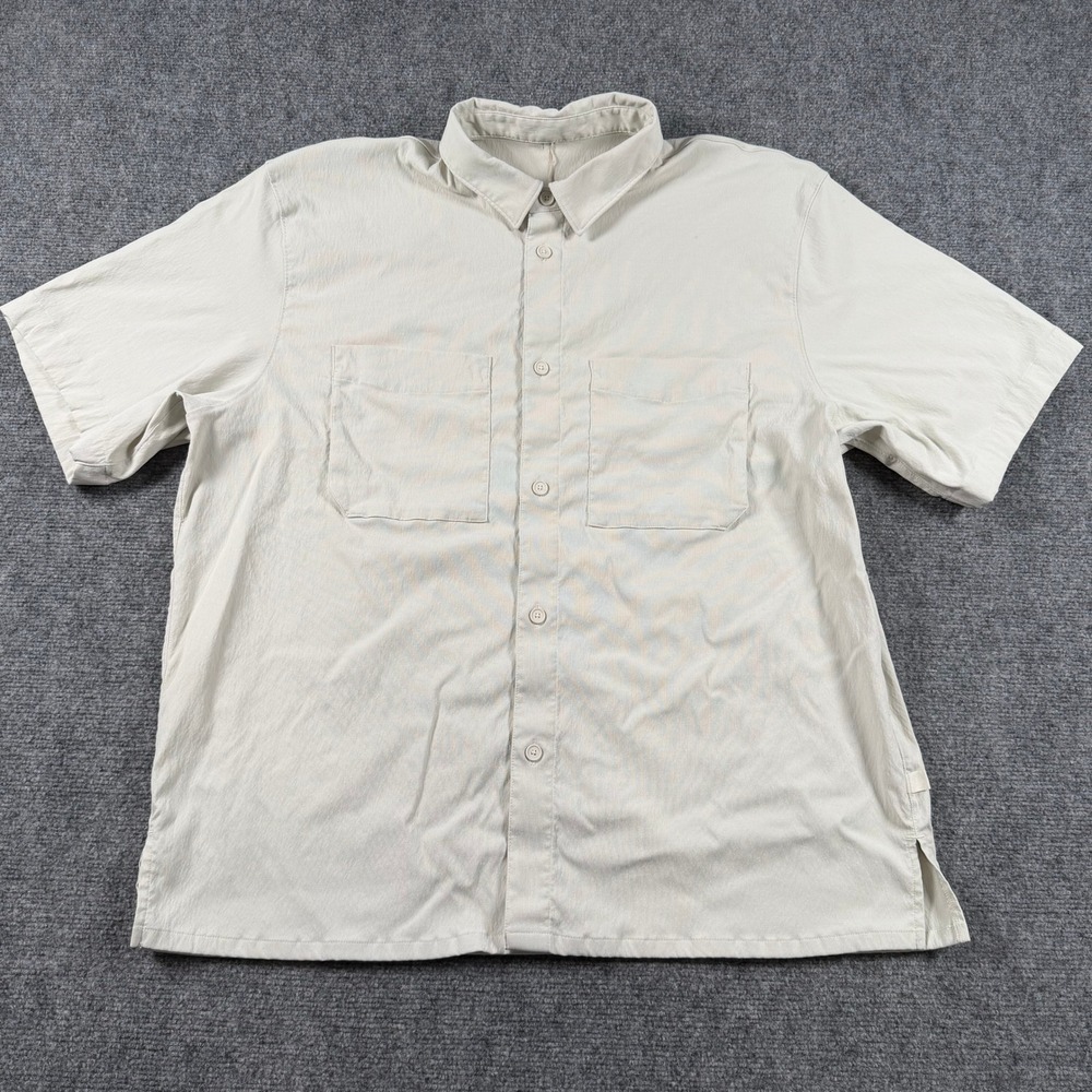 Lululemon Button Down Shirt Mens 2XL Beige Short Sleeve Casual Pockets Travel